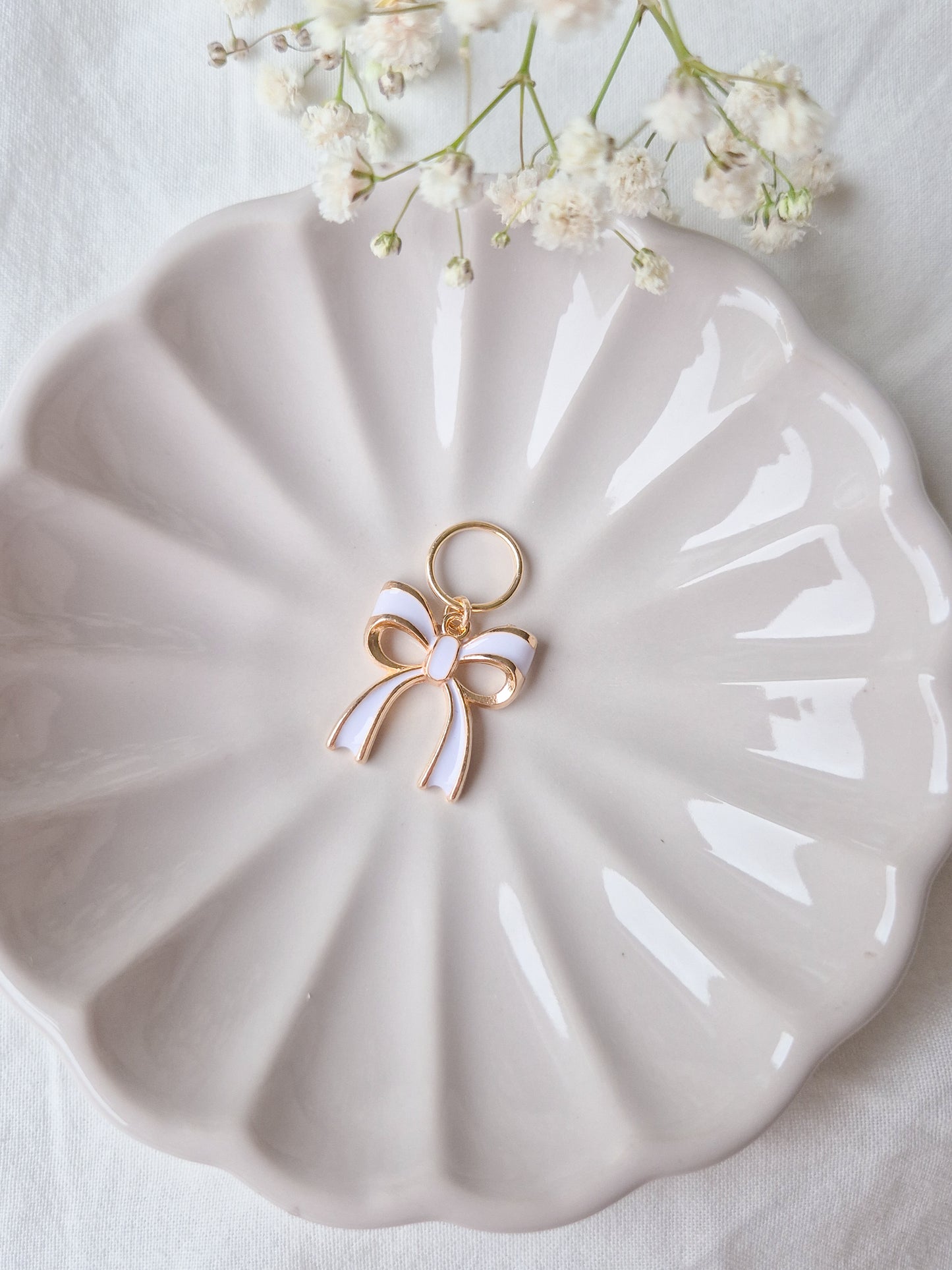 White Loop Stitch Marker