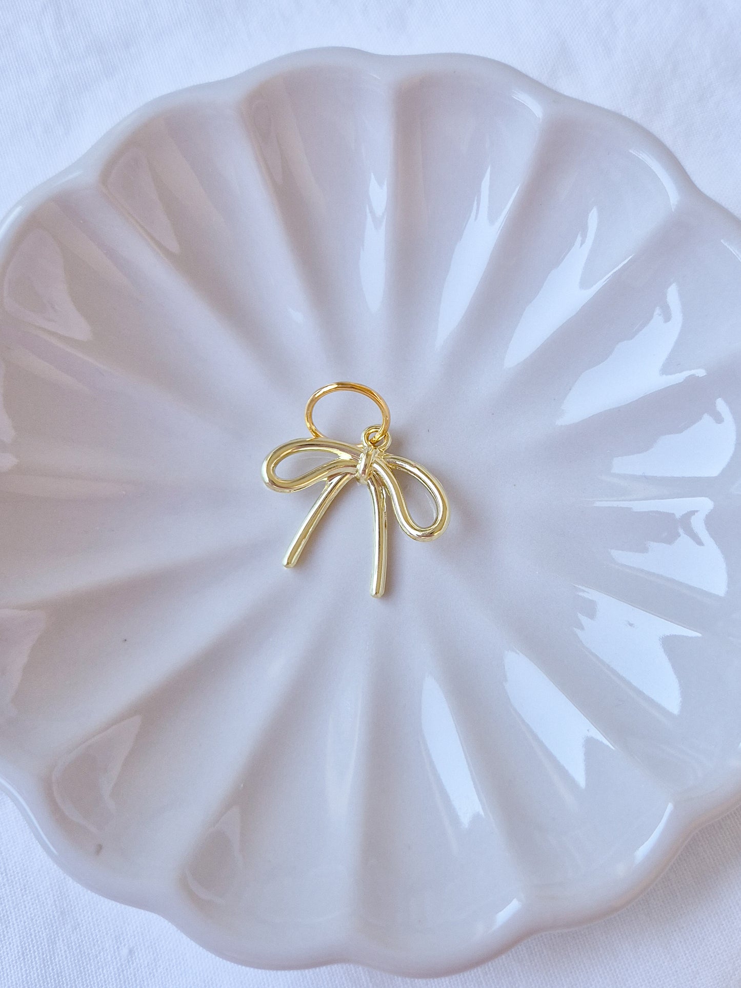 Bow Gold 2 Stitch Marker